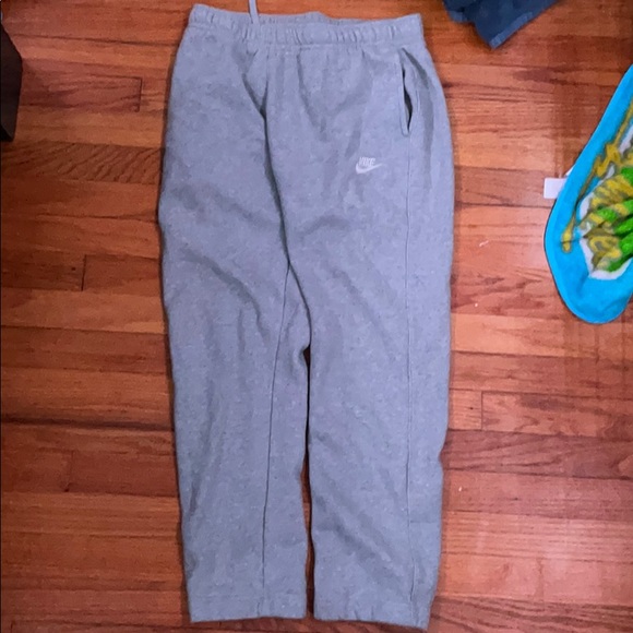 Men’s grey Nike sweatpants - Picture 1 of 2